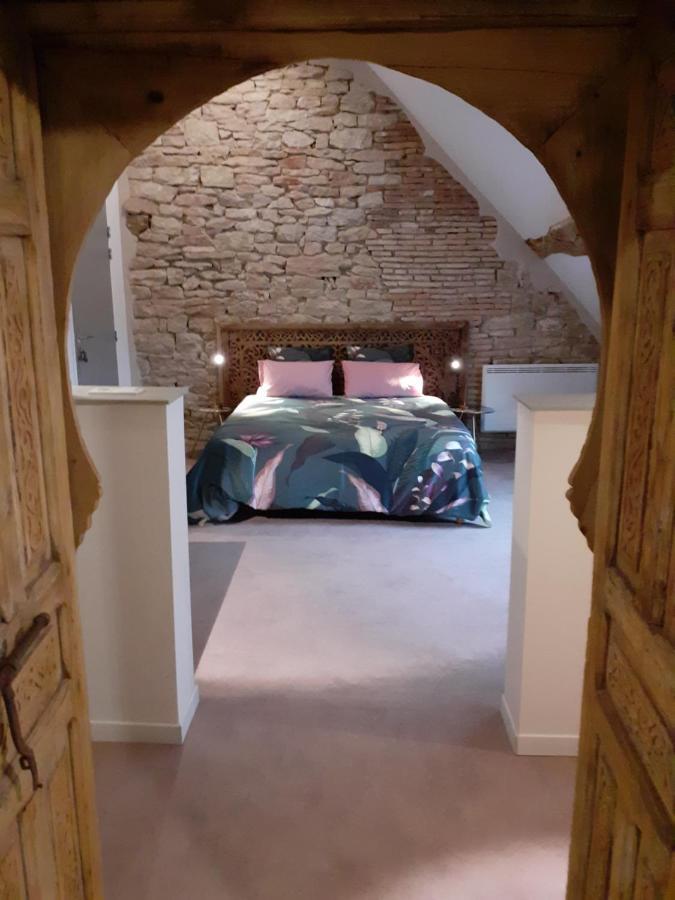 De Pierre Et De Lumiere Appartement Jouhe Buitenkant foto