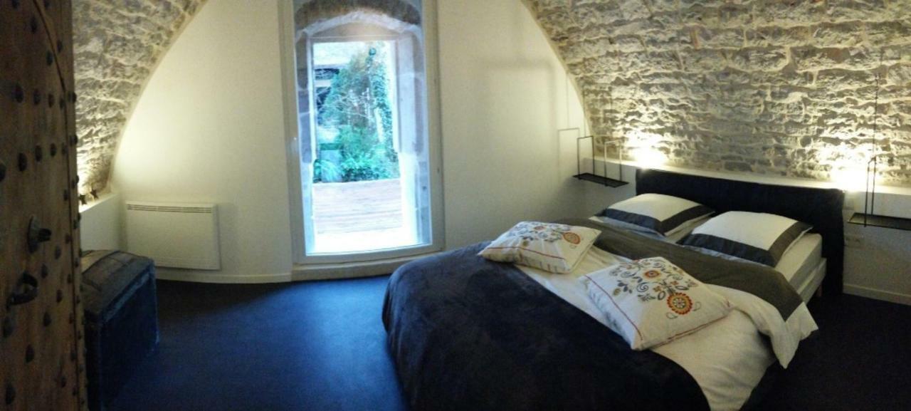 De Pierre Et De Lumiere Appartement Jouhe Buitenkant foto