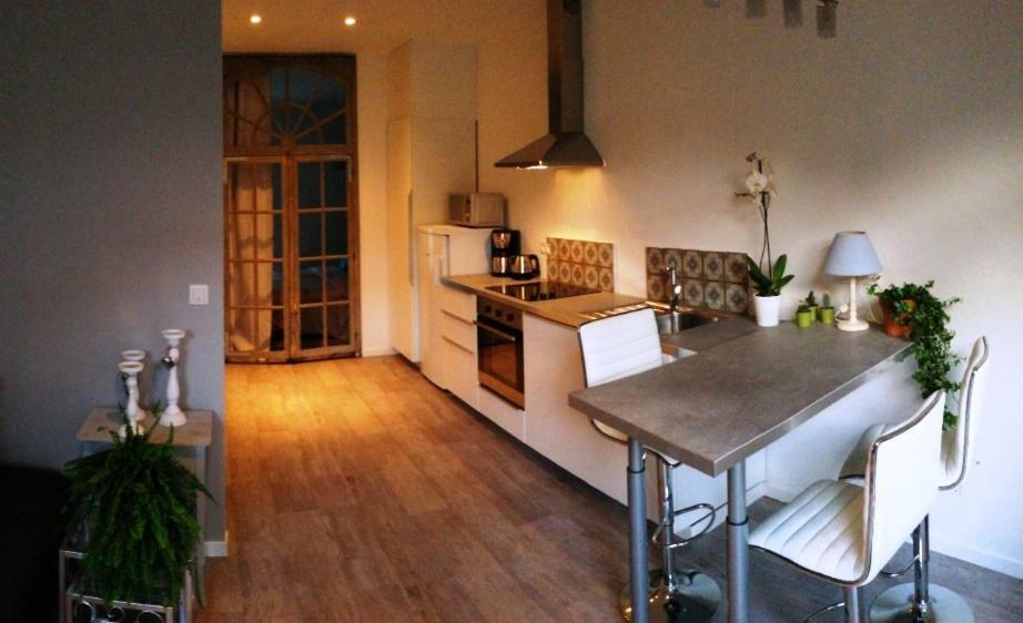De Pierre Et De Lumiere Appartement Jouhe Buitenkant foto