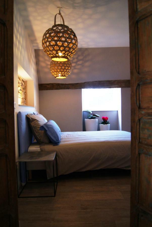 De Pierre Et De Lumiere Appartement Jouhe Buitenkant foto
